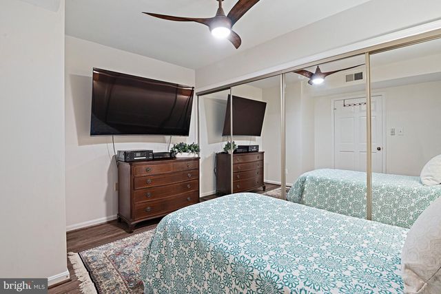 7712 LEAR RD, Mclean, VA 22102