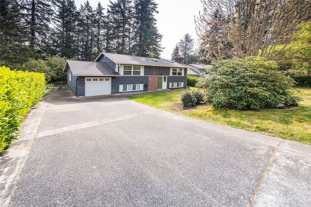 4823 66th Avenue W, University Place, WA 98467