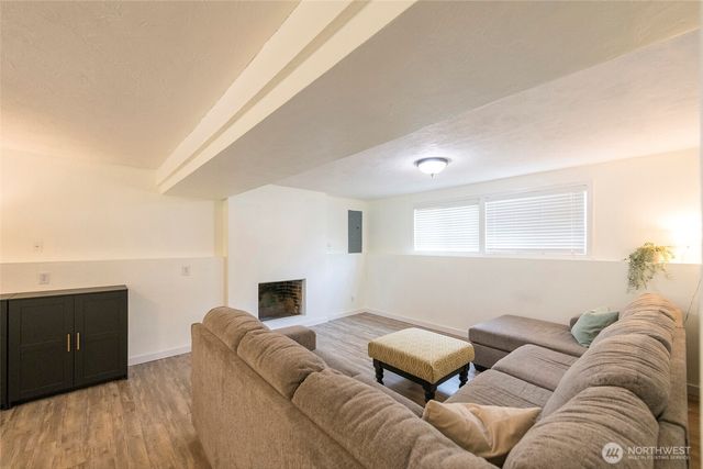 4823 66th Avenue W, University Place, WA 98467