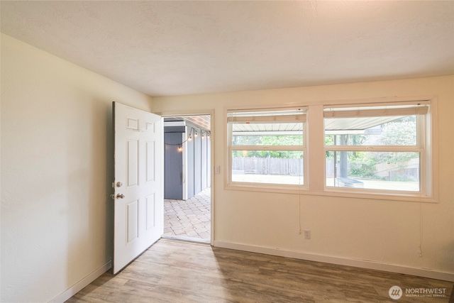 4823 66th Avenue W, University Place, WA 98467