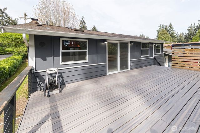 4823 66th Avenue W, University Place, WA 98467
