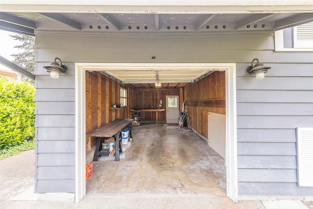 4823 66th Avenue W, University Place, WA 98467