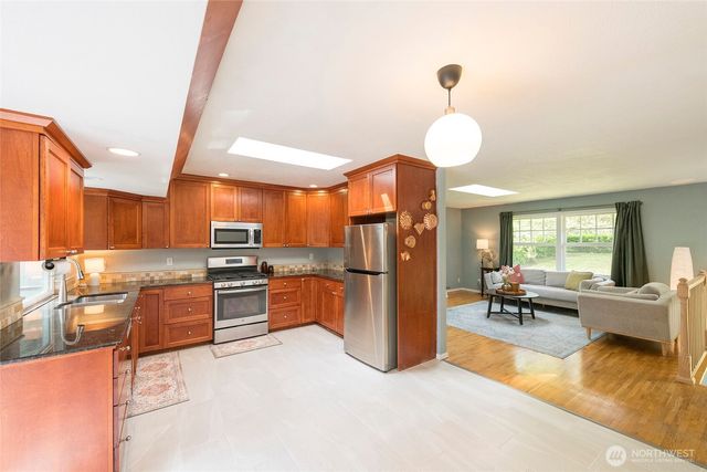 4823 66th Avenue W, University Place, WA 98467