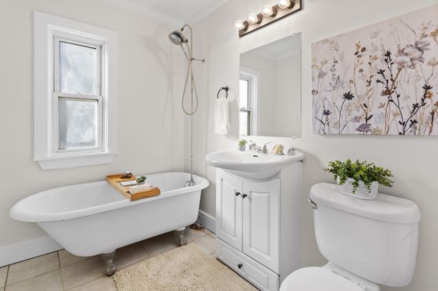 294 Banfil Street, Saint Paul, MN 55102