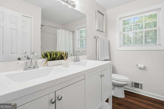 5052 S Wright Street, Union City, GA 30291
