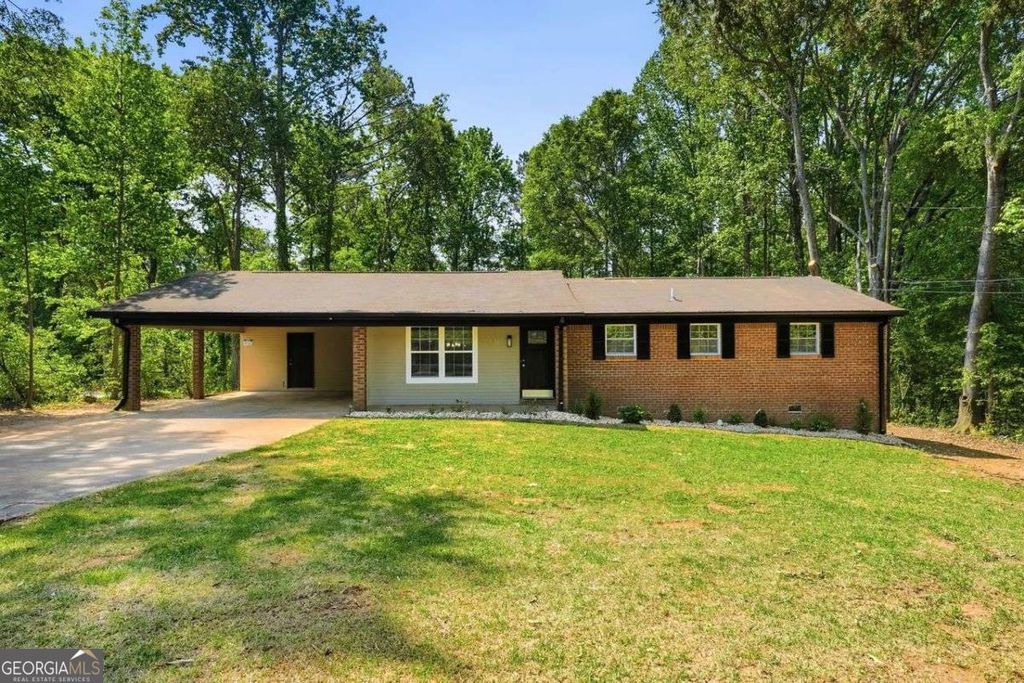 5052 S Wright Street, Union City, GA 30291