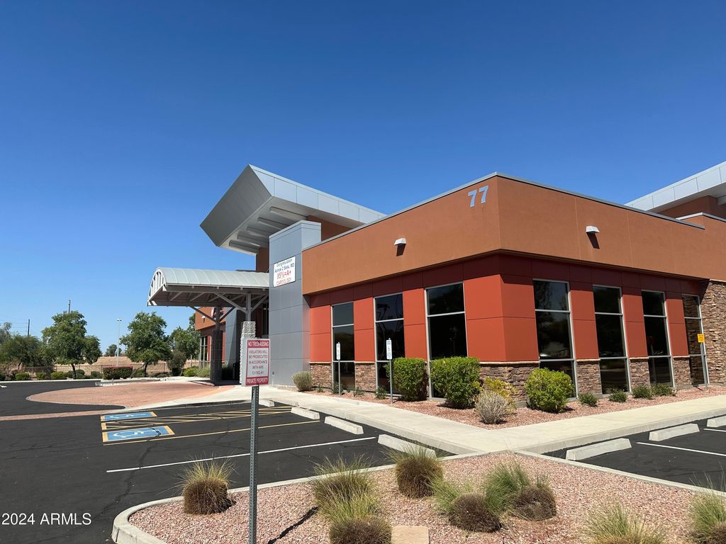 77 S DOBSON Road 2, Chandler, AZ 85224 — photo 2