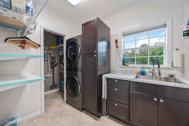 740 ARABIAN CIRCLE, Nokomis, FL 34275