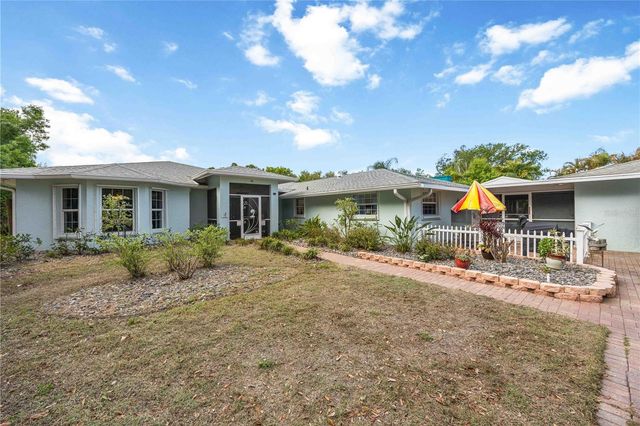 740 ARABIAN CIRCLE, Nokomis, FL 34275