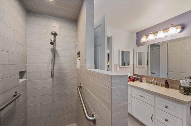 740 ARABIAN CIRCLE, Nokomis, FL 34275