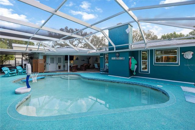 740 ARABIAN CIRCLE, Nokomis, FL 34275