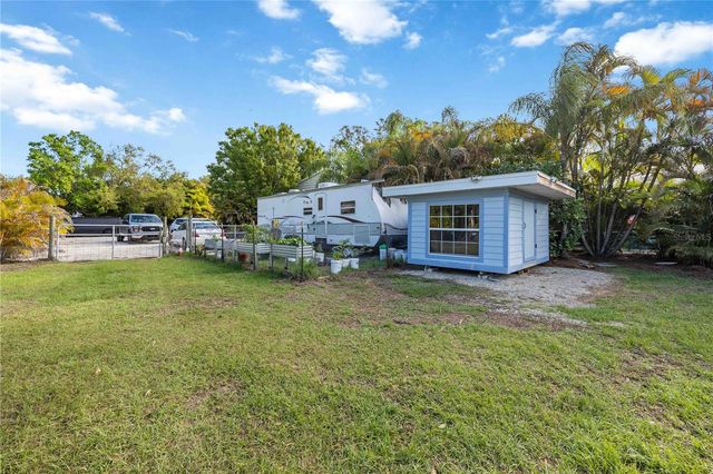 740 ARABIAN CIRCLE, Nokomis, FL 34275