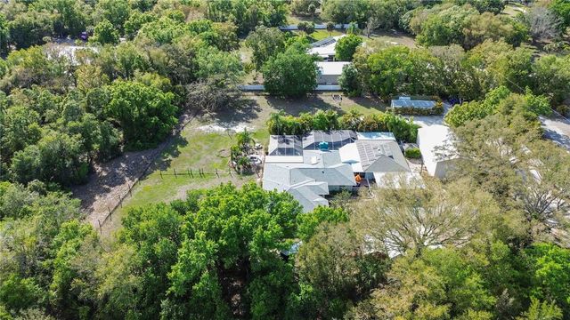 740 ARABIAN CIRCLE, Nokomis, FL 34275