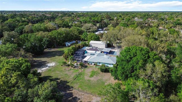 740 ARABIAN CIRCLE, Nokomis, FL 34275