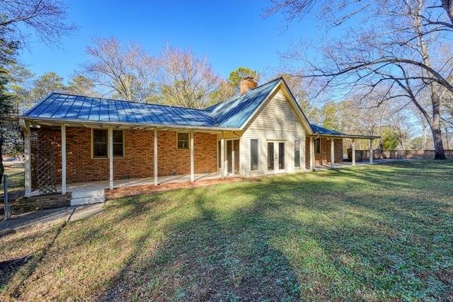 320 N Flat Rock Road, Piedmont, SC 29673