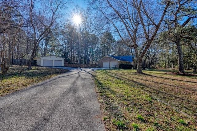 320 N Flat Rock Road, Piedmont, SC 29673