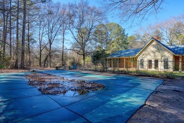 320 N Flat Rock Road, Piedmont, SC 29673