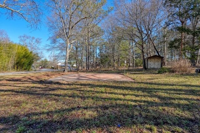320 N Flat Rock Road, Piedmont, SC 29673