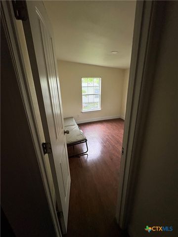 2507 E Adams Avenue, Temple, TX 76501