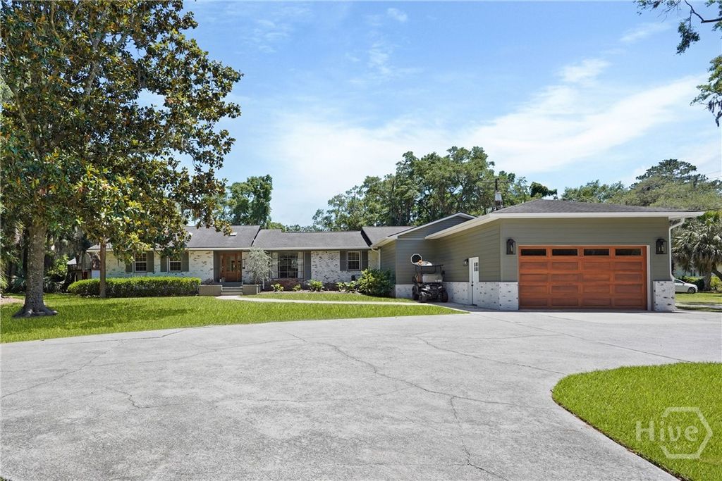 1112 Walthour Road, Savannah, GA 31410