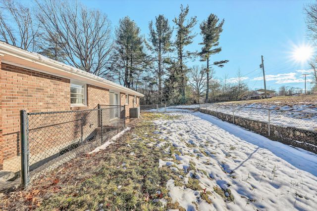 2211 Grassy Hill RD, Rocky Mount, VA 24151