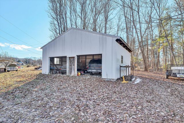 2211 Grassy Hill RD, Rocky Mount, VA 24151