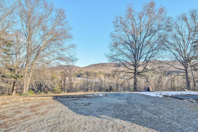 2211 Grassy Hill RD, Rocky Mount, VA 24151