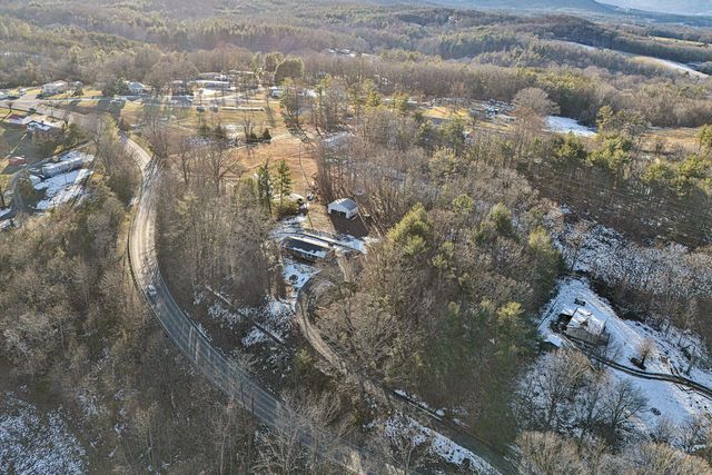 2211 Grassy Hill RD, Rocky Mount, VA 24151