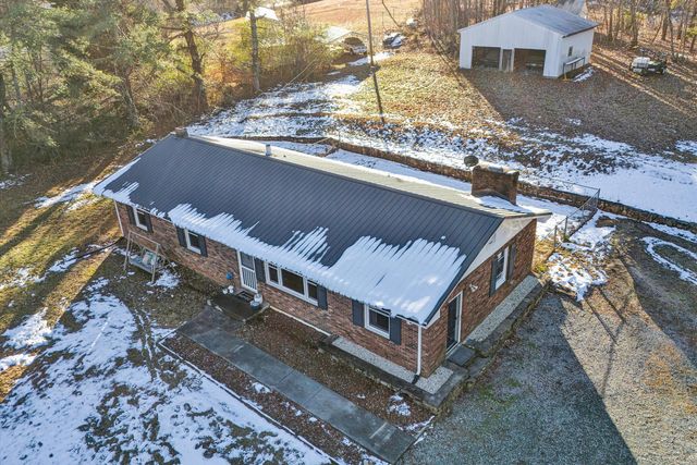 2211 Grassy Hill RD, Rocky Mount, VA 24151