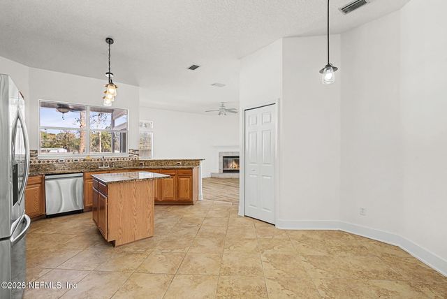 1949 WAGES Way, Jacksonville, FL 32218