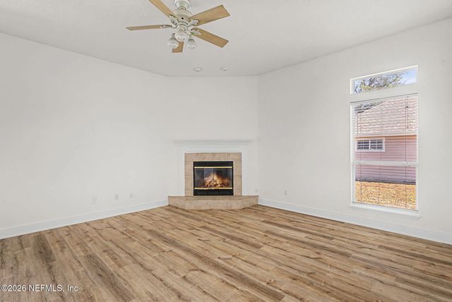 1949 WAGES Way, Jacksonville, FL 32218