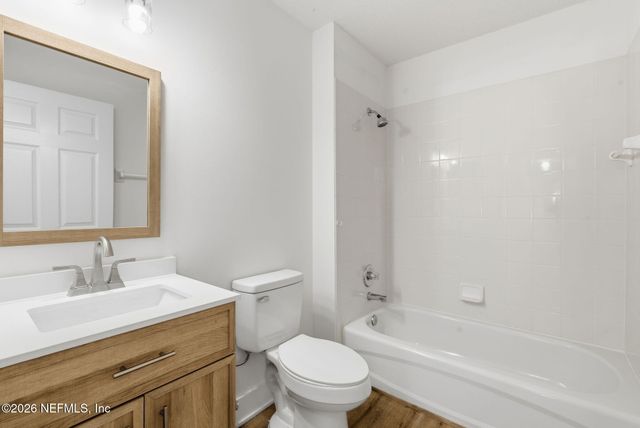 1949 WAGES Way, Jacksonville, FL 32218