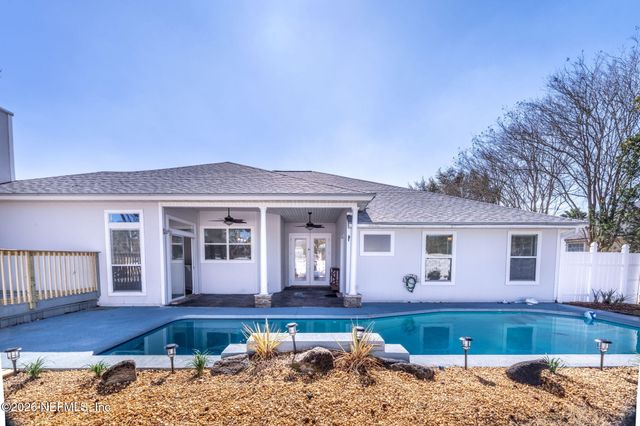 1949 WAGES Way, Jacksonville, FL 32218