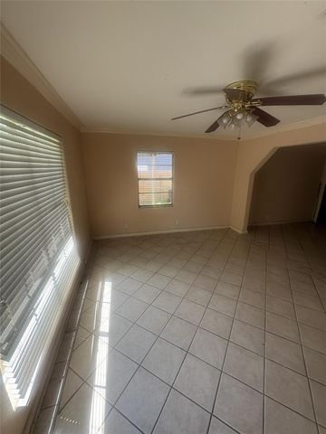 7405 Carothers Street, Houston, TX 77028