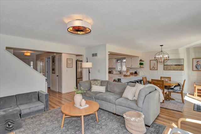 426 S Walnut Street, Manteno, IL 60950