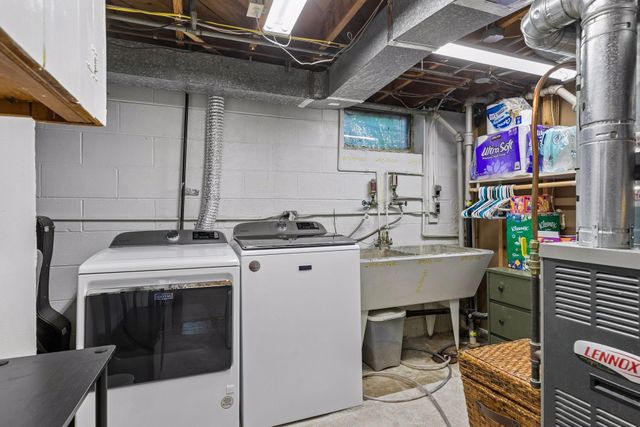 6164 Oak Knoll Drive, Woodbury, MN 55125