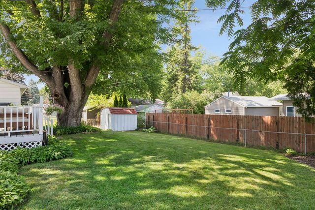 6164 Oak Knoll Drive, Woodbury, MN 55125