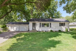 6164 Oak Knoll Drive, Woodbury, MN 55125