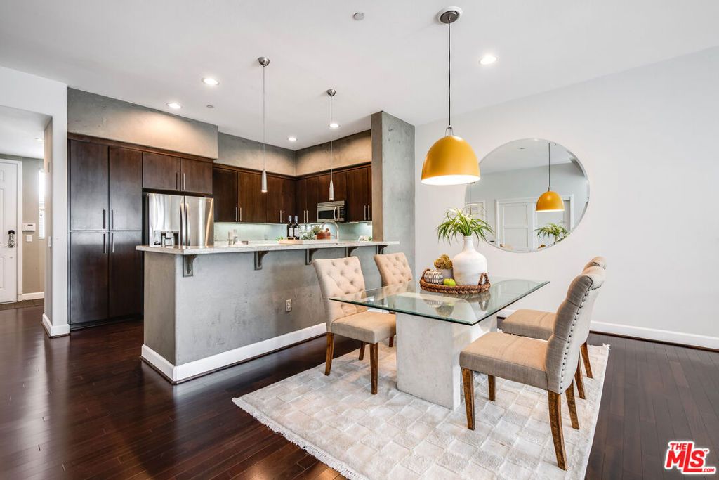 10878 Bloomfield Street 406, Toluca Lake, CA 91602 — photo 5