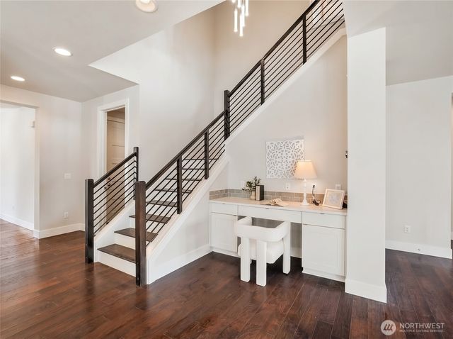 2824 Park Avenue N, Renton, WA 98056