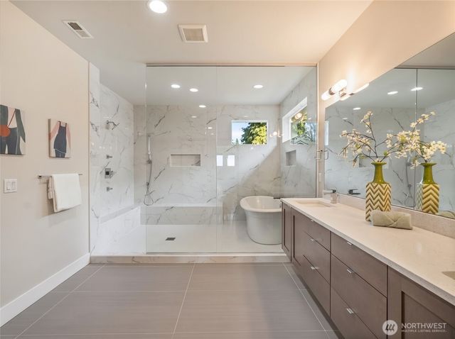 2824 Park Avenue N, Renton, WA 98056
