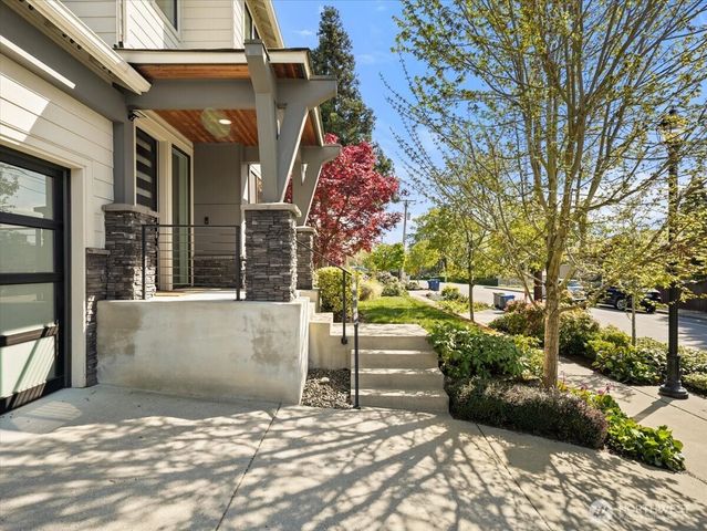 2824 Park Avenue N, Renton, WA 98056