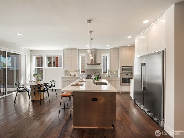 2824 Park Avenue N, Renton, WA 98056