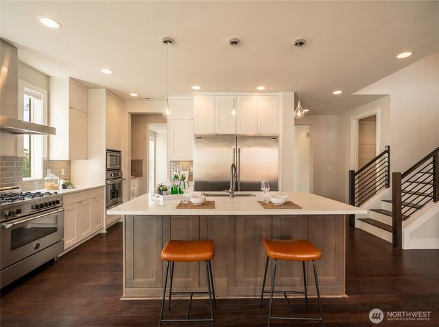 2824 Park Avenue N, Renton, WA 98056