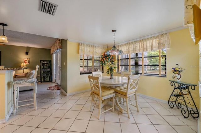 589 ALLENS RIDGE DRIVE E, Palm Harbor, FL 34683