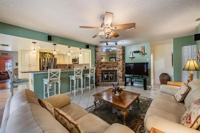 589 ALLENS RIDGE DRIVE E, Palm Harbor, FL 34683