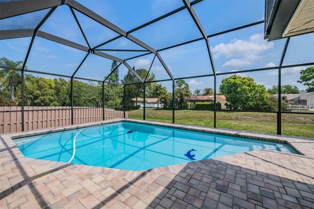 589 ALLENS RIDGE DRIVE E, Palm Harbor, FL 34683