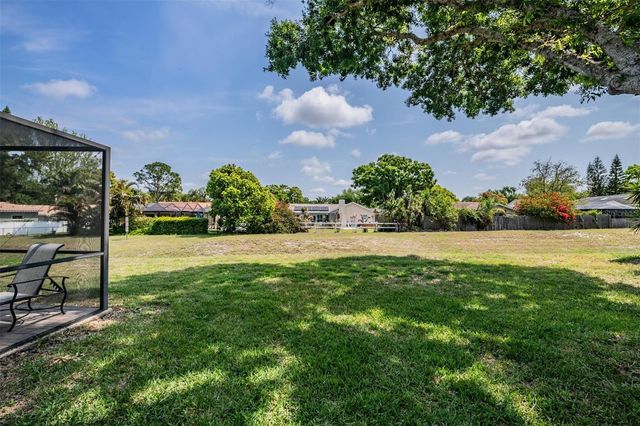 589 ALLENS RIDGE DRIVE E, Palm Harbor, FL 34683