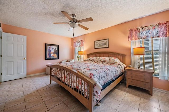 589 ALLENS RIDGE DRIVE E, Palm Harbor, FL 34683