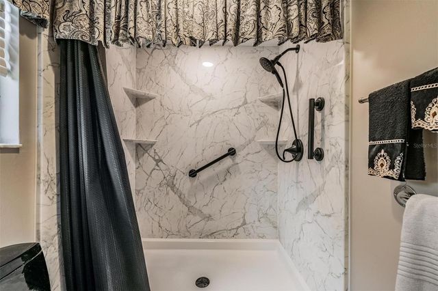 589 ALLENS RIDGE DRIVE E, Palm Harbor, FL 34683